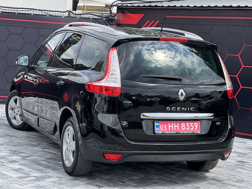 Renault Grand Scenic Bose из Швейцарии