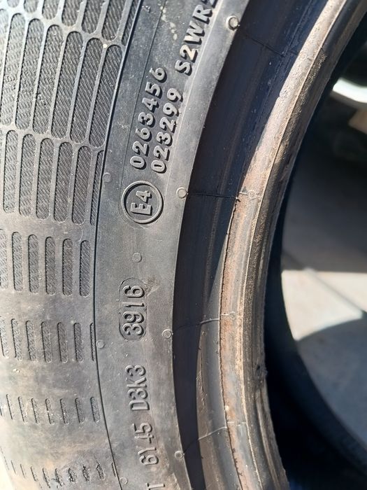 Opony Continental 235/60R18  103V