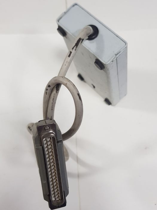 Разветвитель с четырьмя 9-контактными разьемами D-sub (DB9)