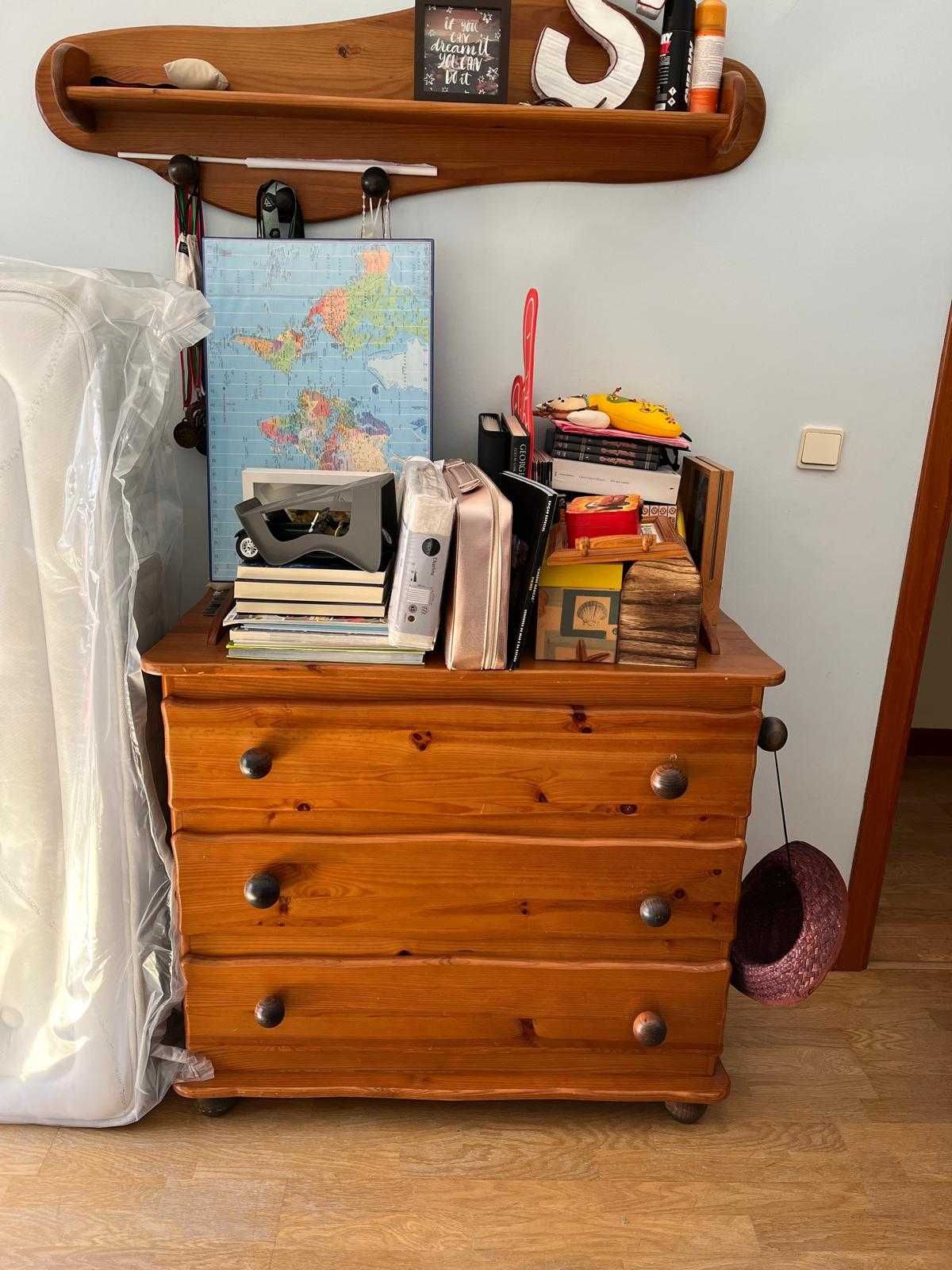 Quarto completo de jovem