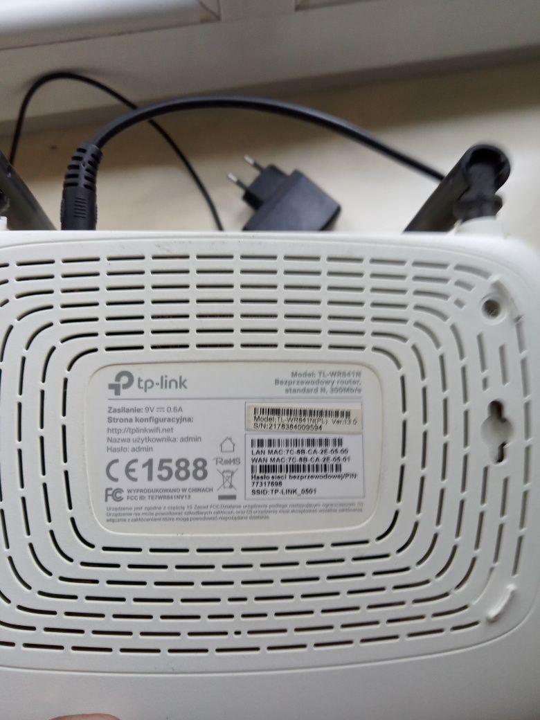 Router TP-LINK WR841N