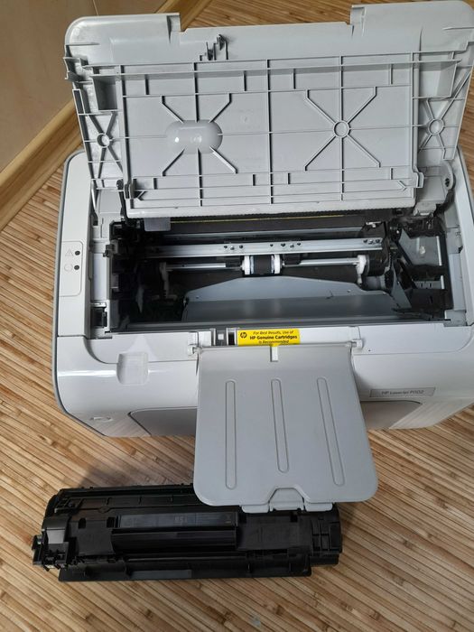 Лазерний принтер HP 1102
