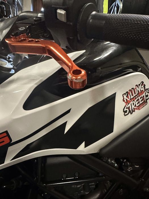 KTM Duke 125cm3 (bialy-2019 rok/ bezwypadkowy). Przeglad do 07/2026
