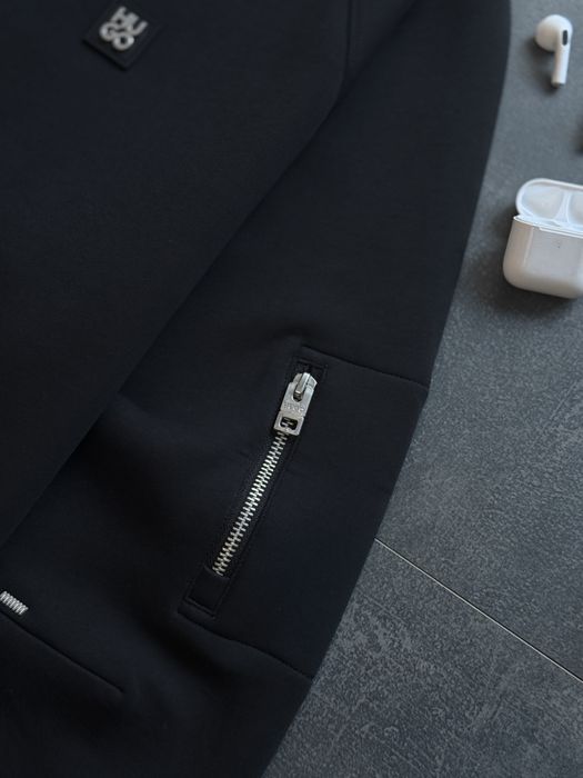 Hugo Boss бомбер