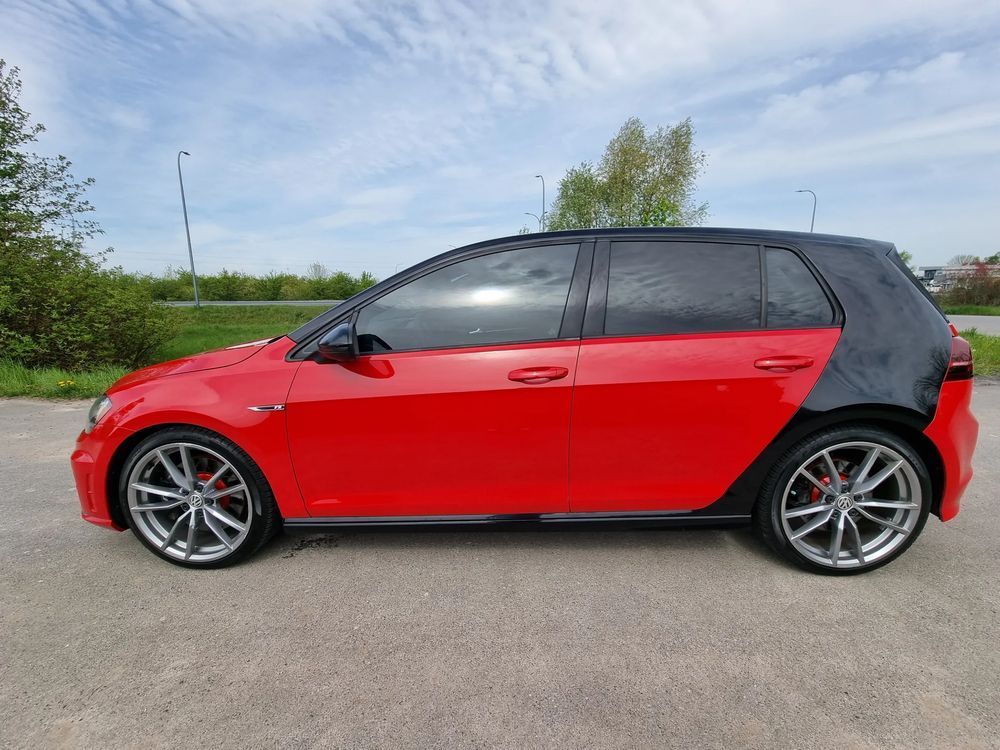 Volkswagen Golf R 4Motion