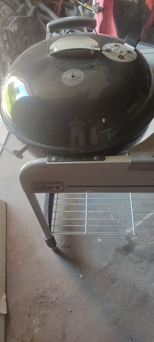 Duży grill Weber