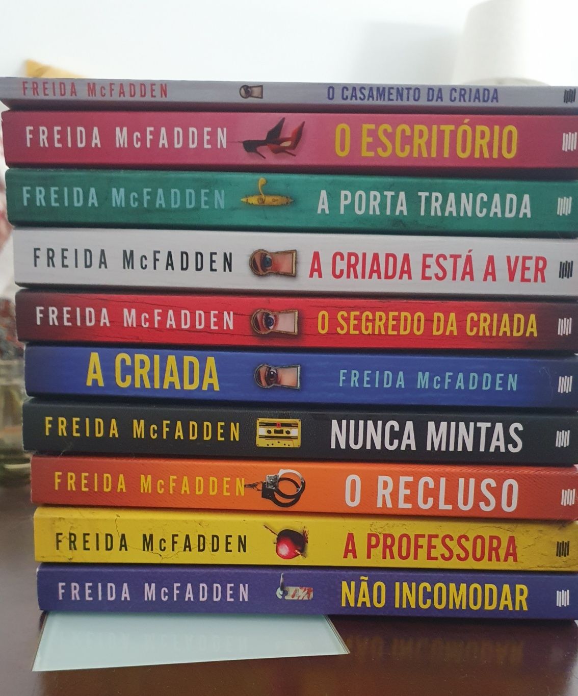 O Segredo da Criada - Livro