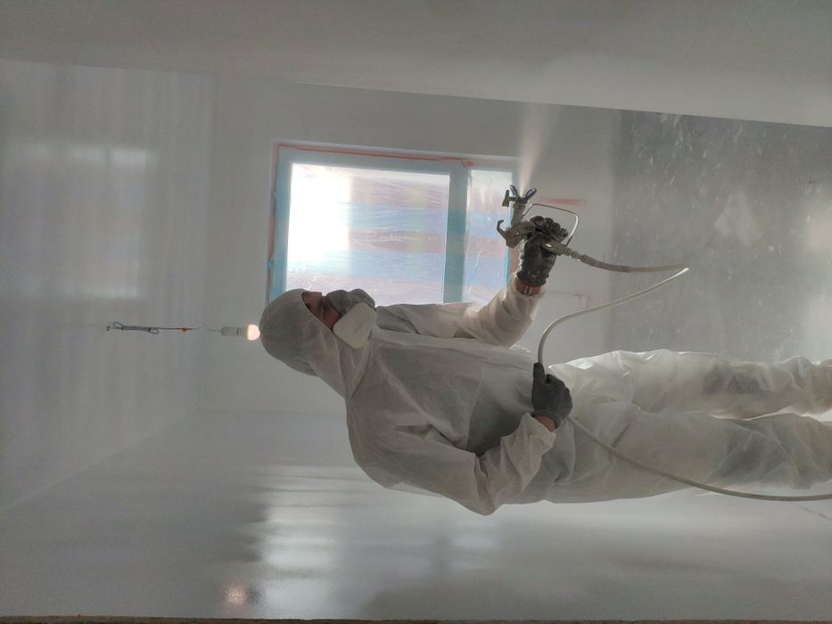 Nakładanie gładzi, szpachlowanie, malowanie, cekolowanie.