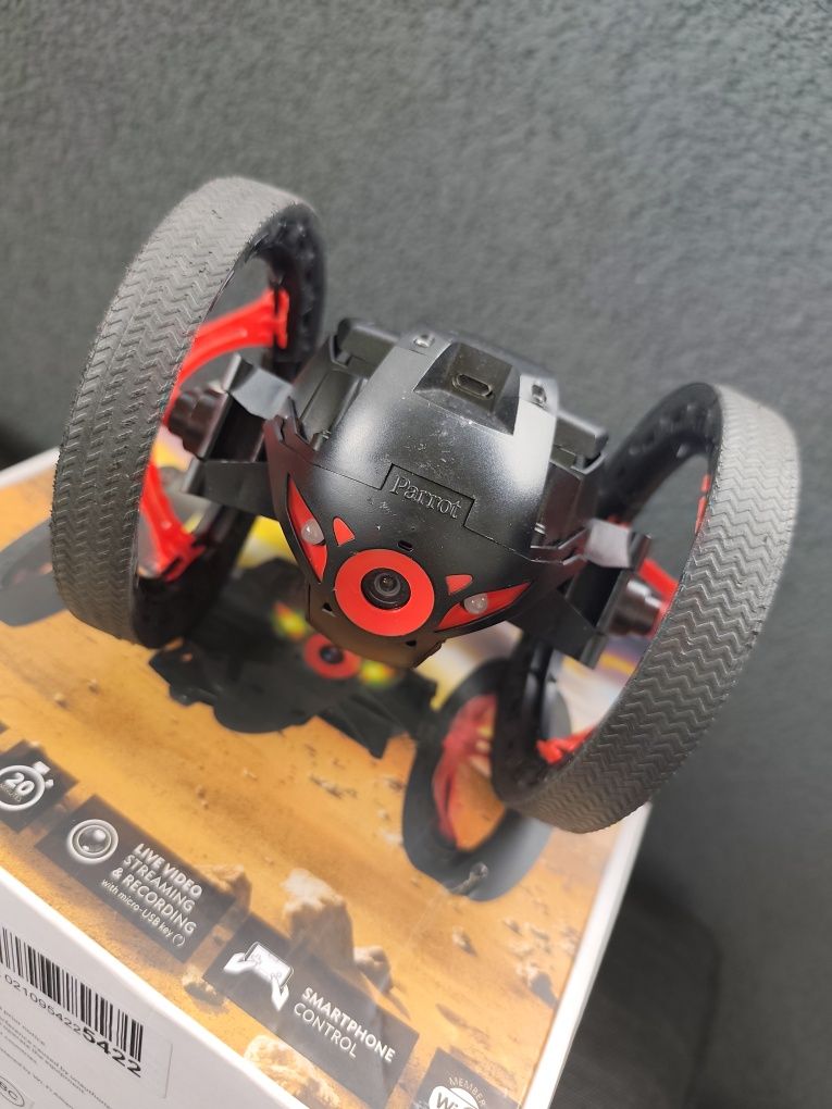 Parrot mini dron Jumping