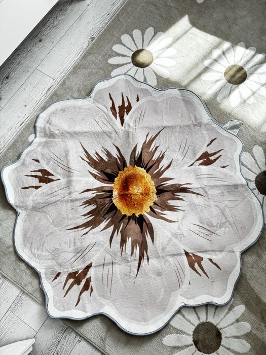 Nowy dywan dziewczęcy kwiat  120x120