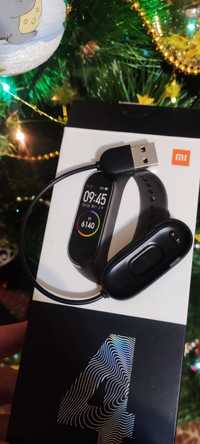 Зарядні пристрої для xiaomi mi band 4,3