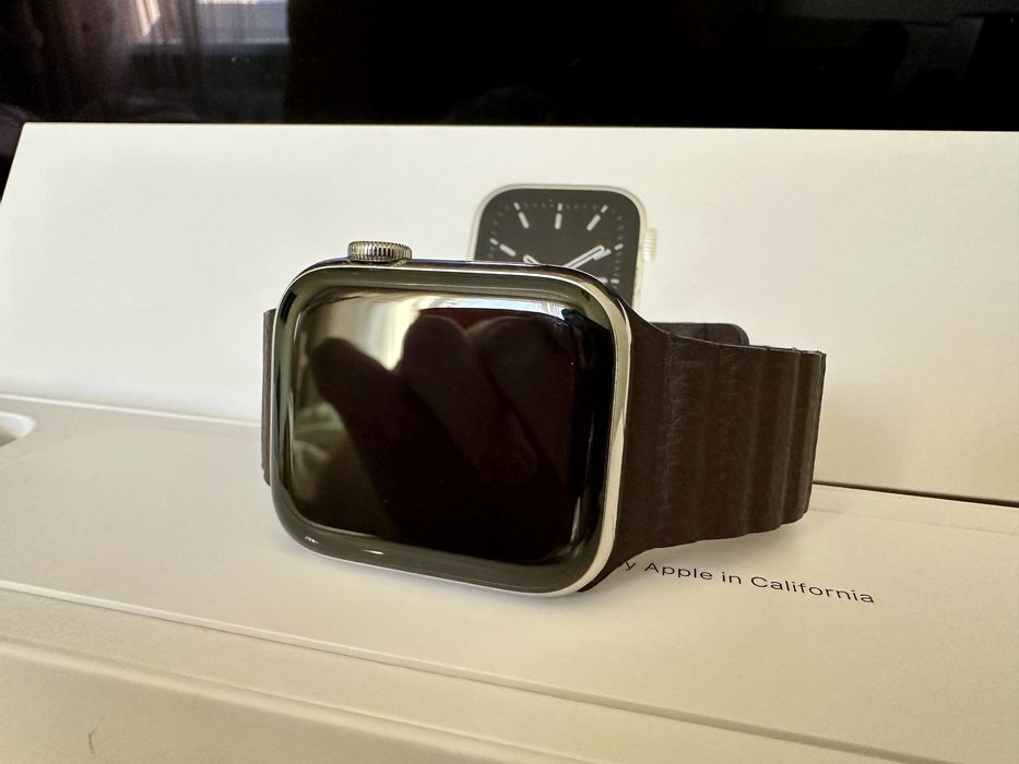 Apple Watch series 6 44mm Stainless Steel Case