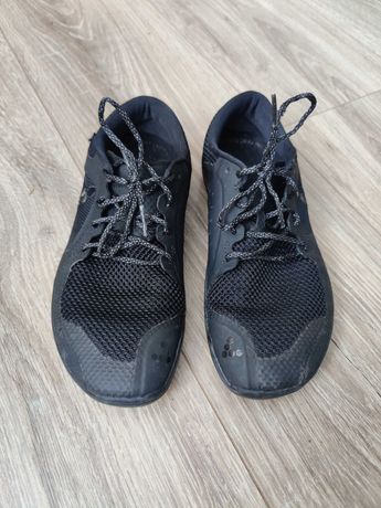 Продам кросовки Vivobarefoot