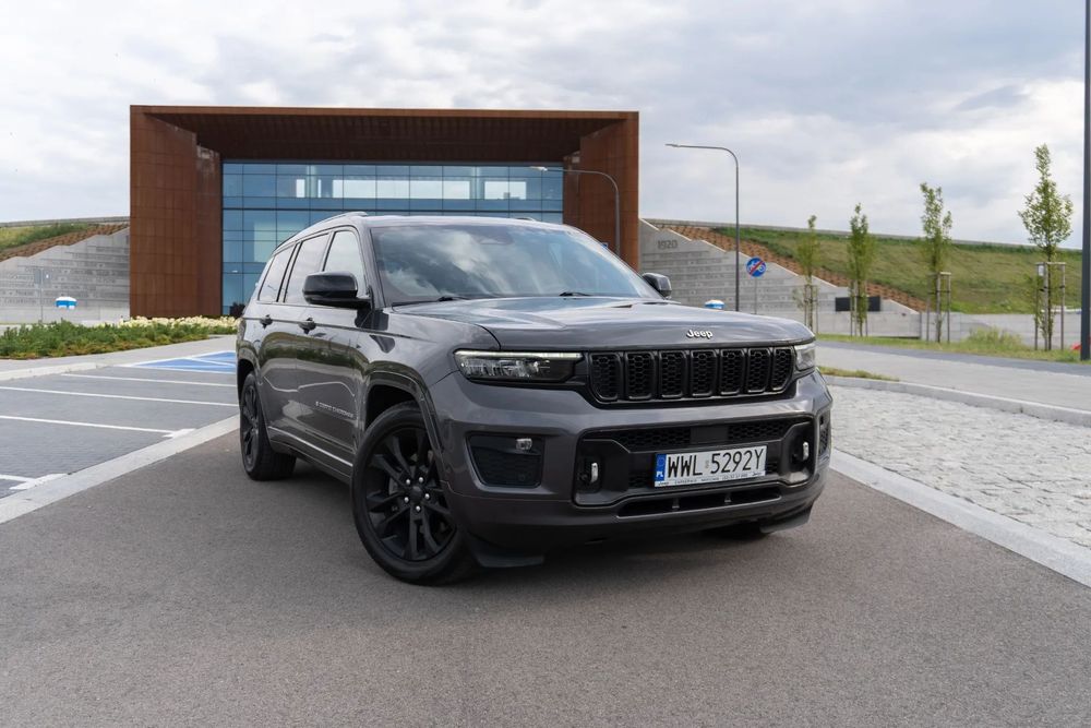 Jeep Grand Cherokee Jeep Grand Cherokee 5.7 HEMI Overland 2022 Bogata wersja
