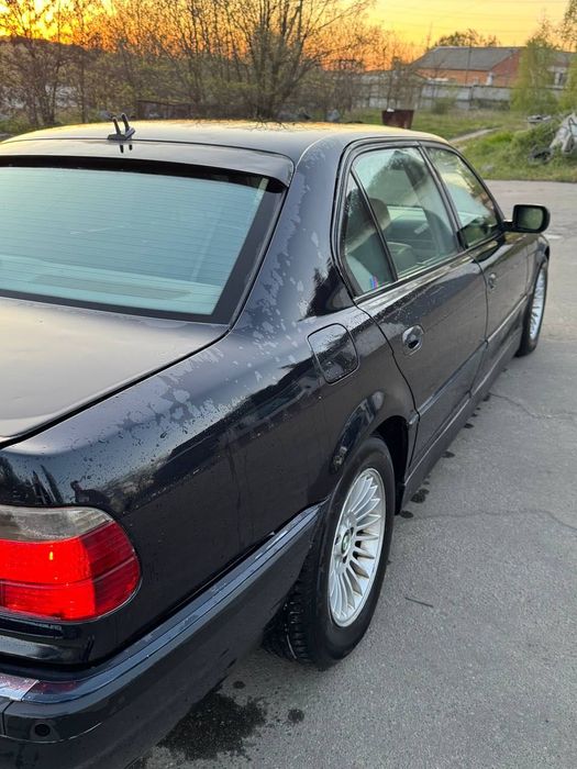 BMW 750 l дизель 4.0