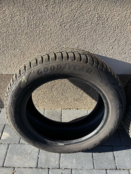 Opony GoodYear UltraGrip 9 205/55R16 91h