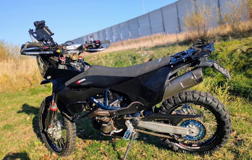 Husqvarna 701 enduro rally baja