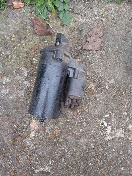 Запчастини Опель омега Б 2.5 Е51