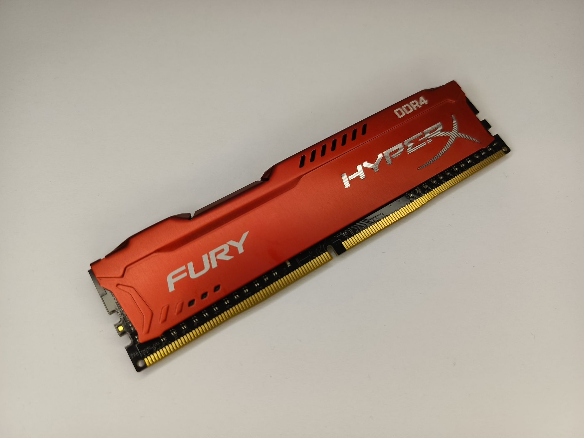 Оперативна пам'ять HyperX DDR4-2666 8192MB PC4-21300 Fury Red