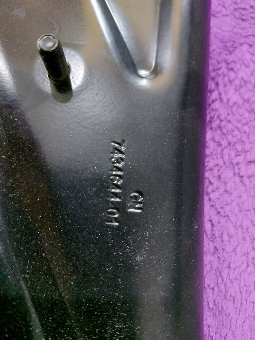 Передня панель ( телевізор ) BMW X3