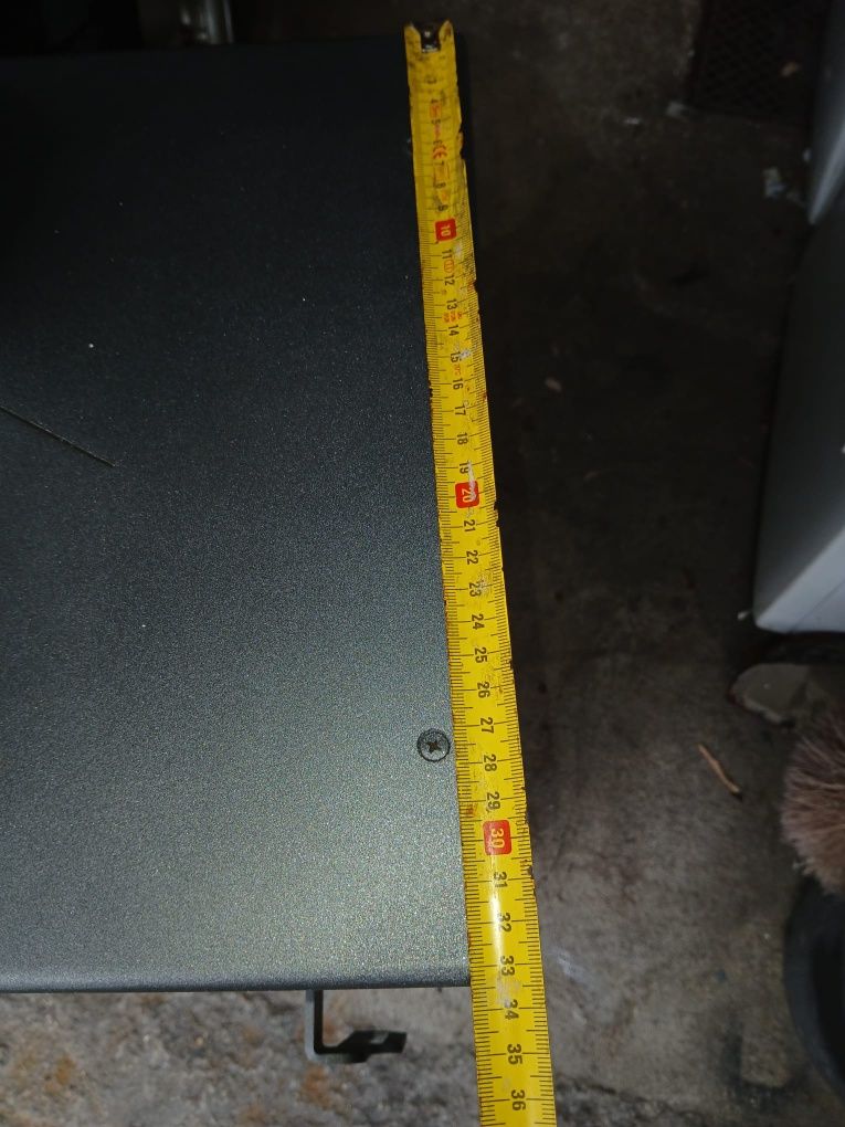 Vendo salamandra a lenha, marca Delba. Como nova.