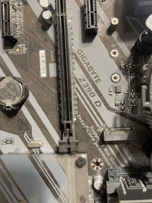 Материнська Плата Gigabyte Z390 D + Процесор Intel 9 покоління