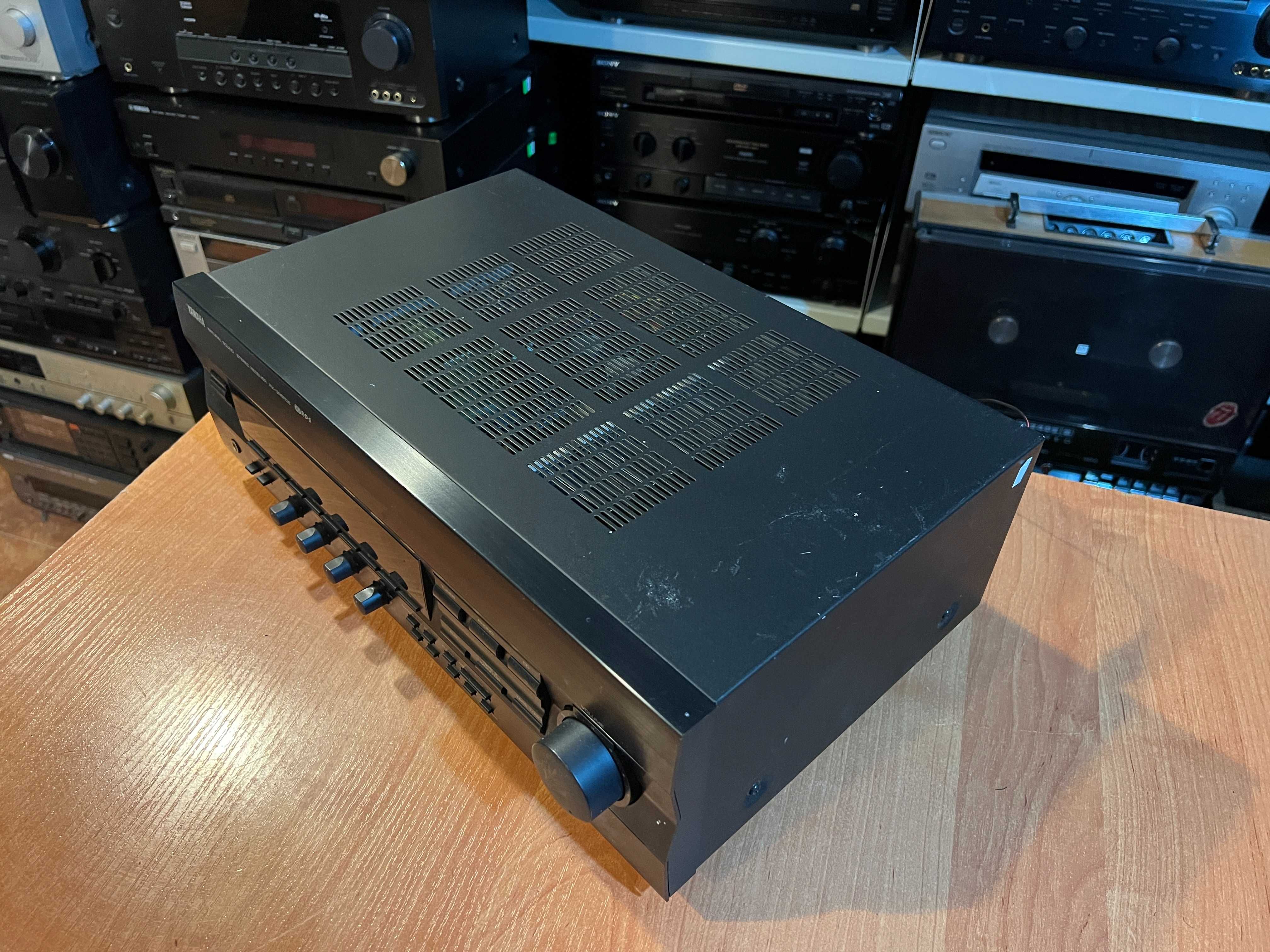 Amplituner Yamaha RX-396 RDS, Audio Room