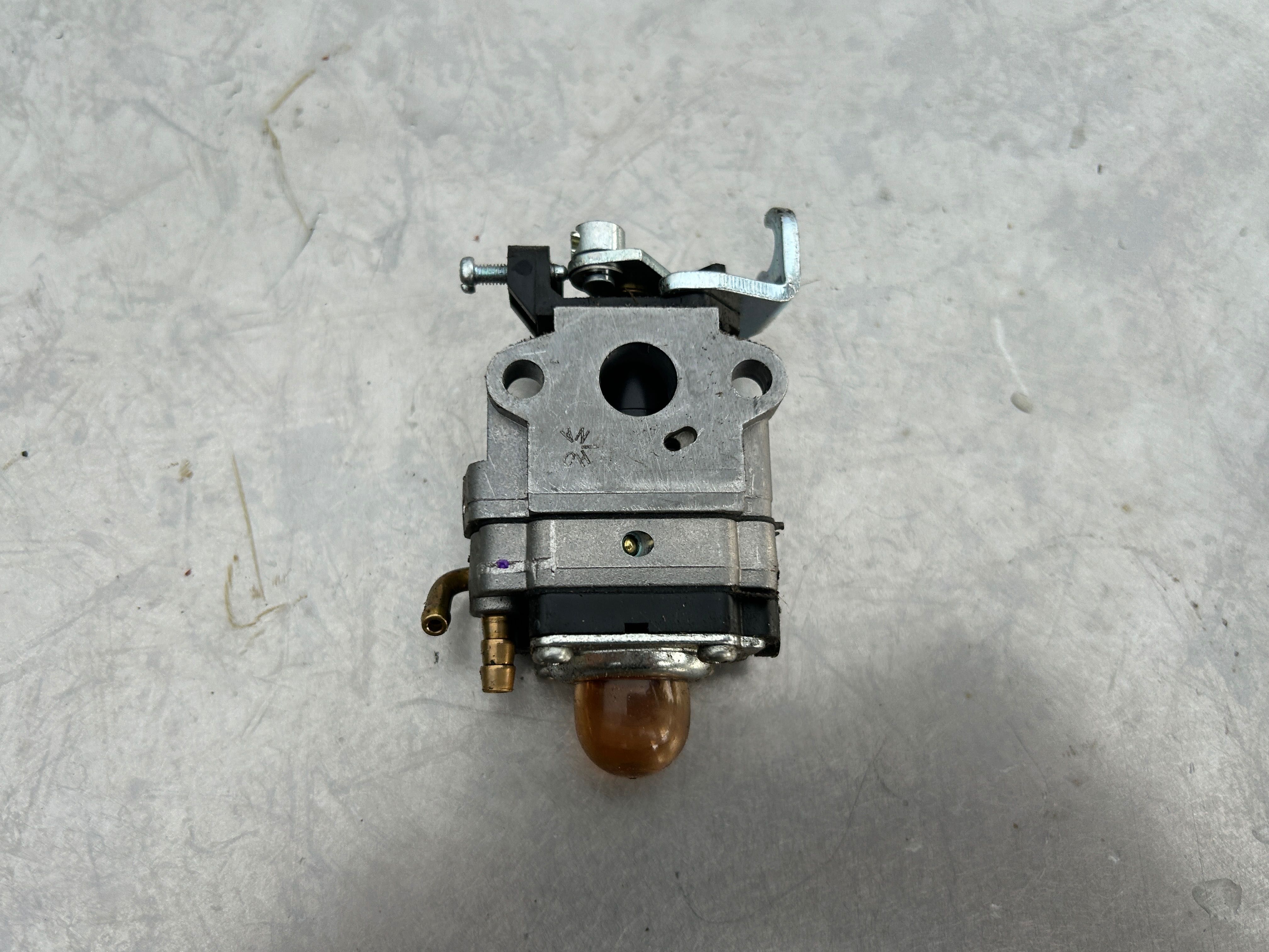 Gaźnik Makita EM2600L EM2600U ER2600L DOLMAR MS27C MS27U (413)