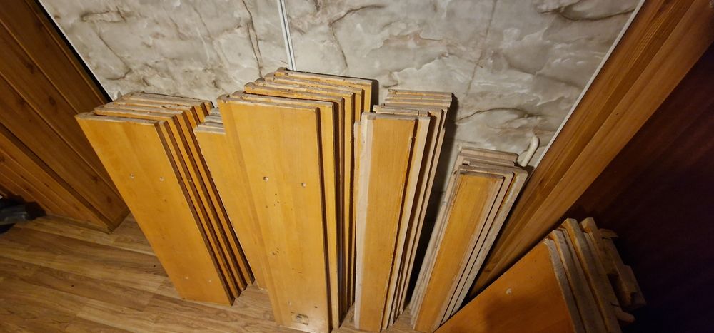 Schody bukowe po demontażu