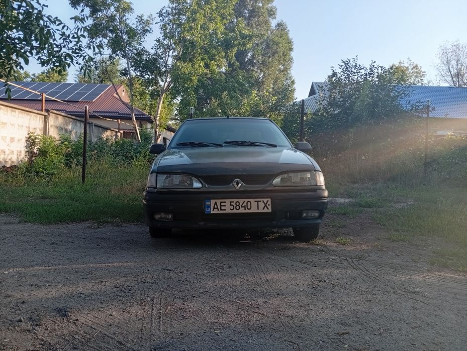 Продам Рено 19.на ходу ежедневно.