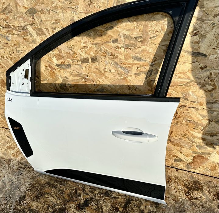 Dacia Sandero Stepway 3 III jogger drzwi lewe przód kompletne biale