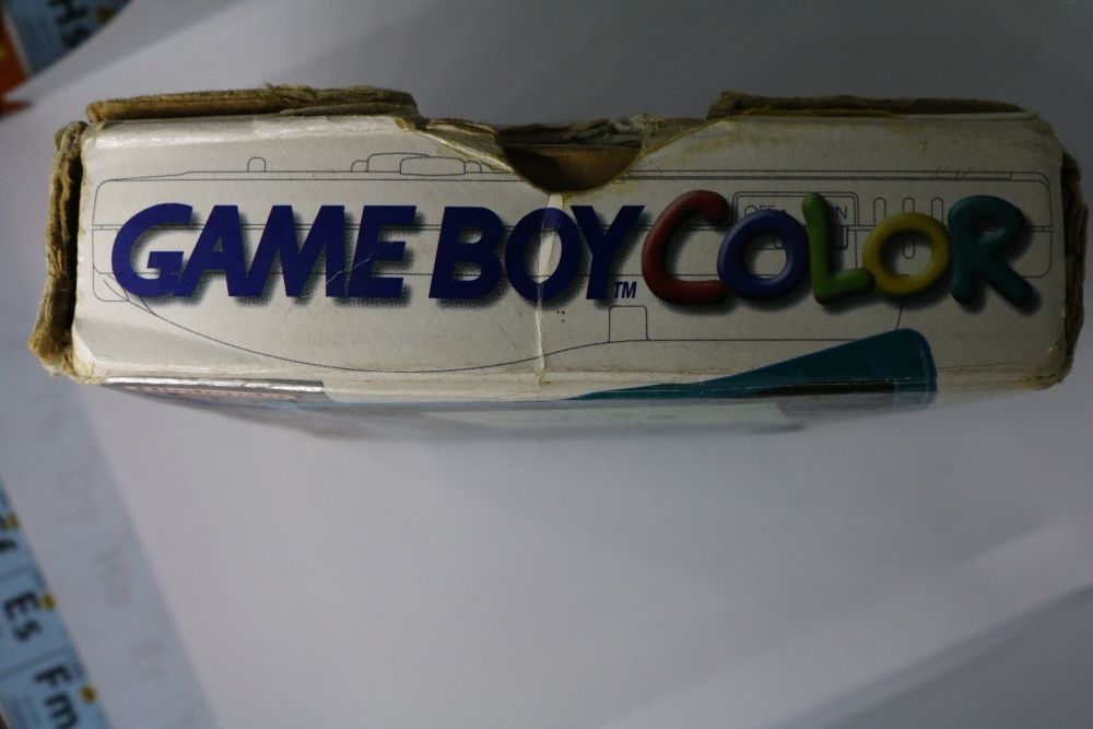 Game Boy Color em Caixa