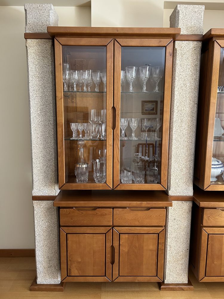 Móvel/cristaleira de sala de jantar