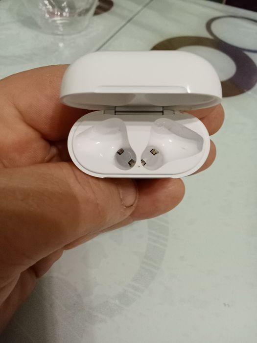 Бокс кейс навушників Apple 2 покоління