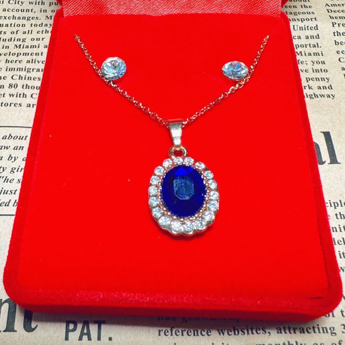 Conjunto Colar + Brincos