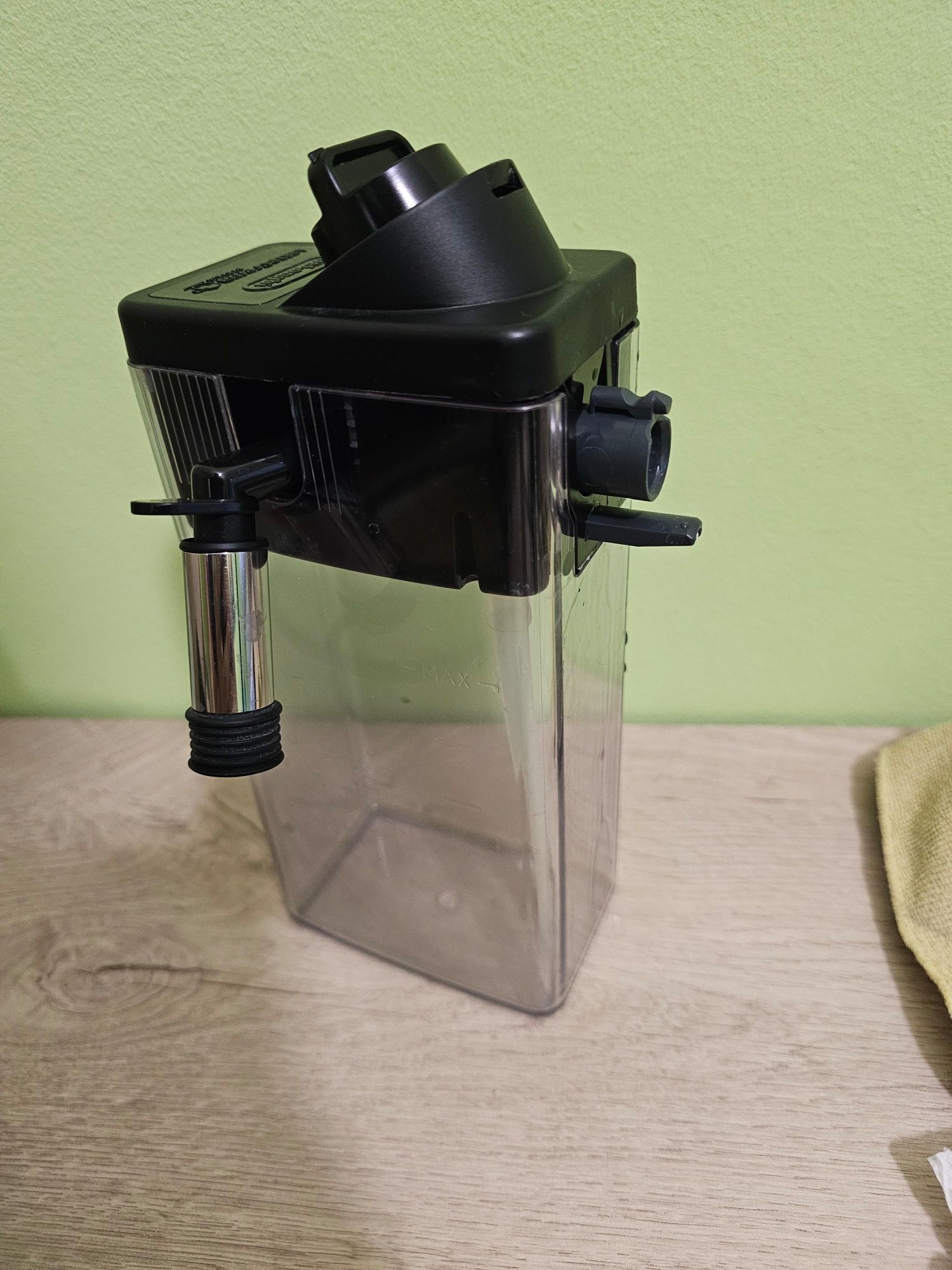 DeLonghi - ekspres Dinamica