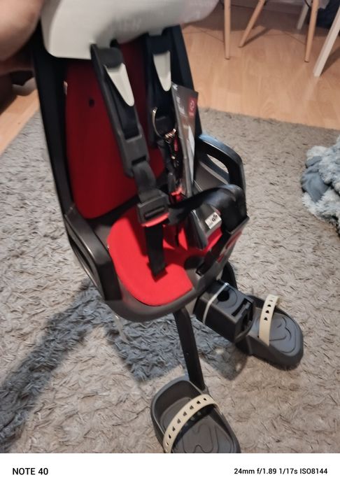 Fotelik dziecięcy na max 15 kg ok.3 lata  (hamax !)