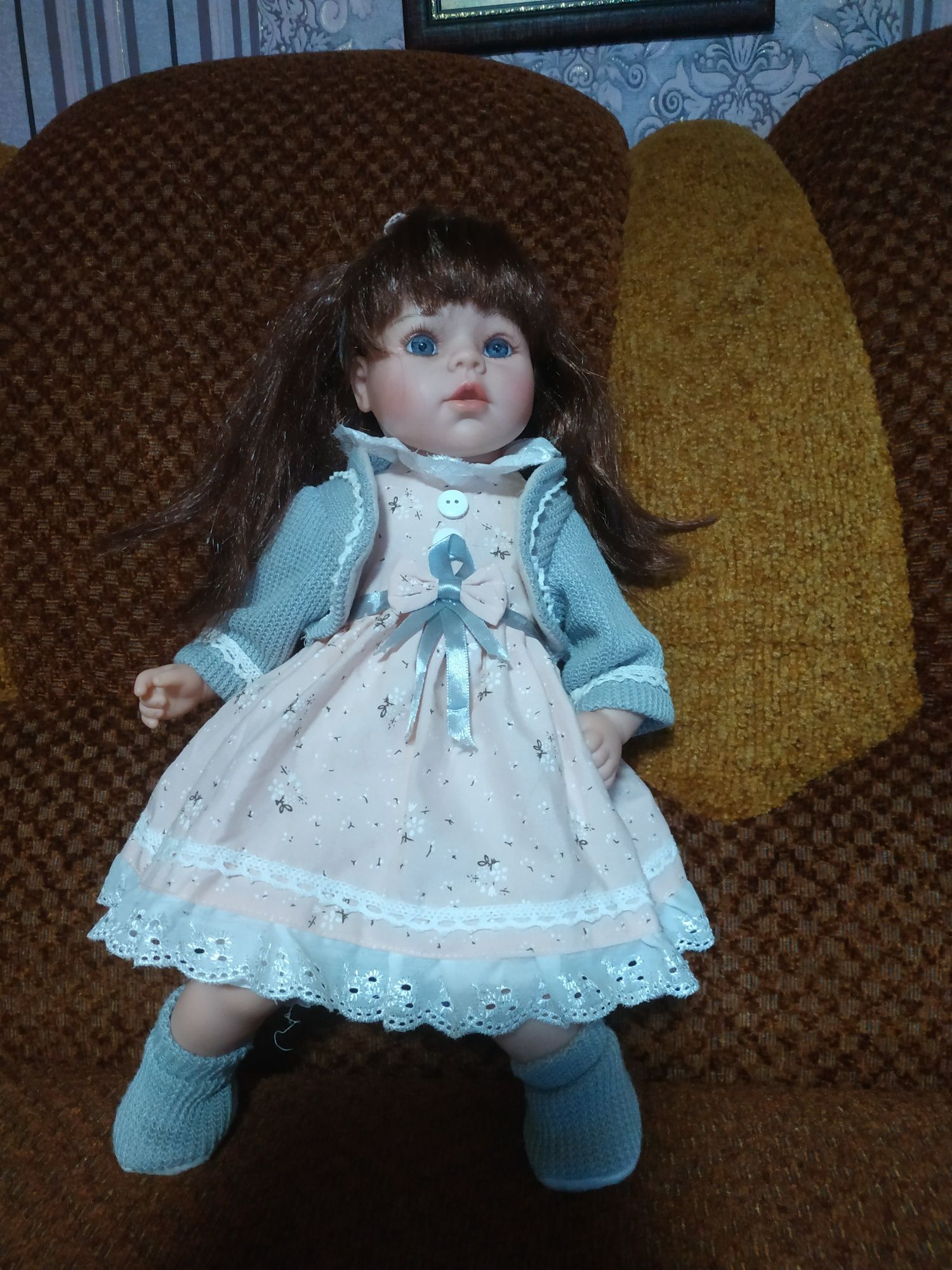 Продам ляльку Ельза