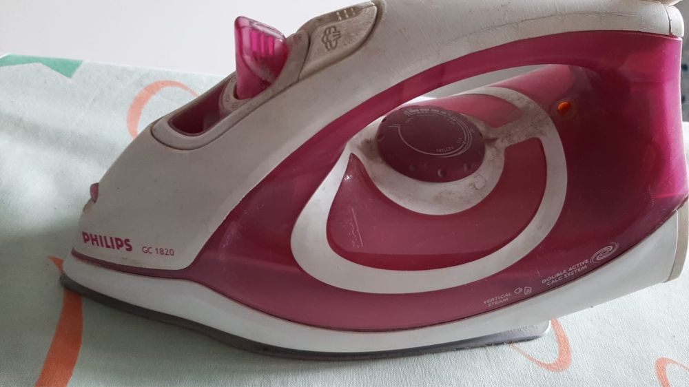 Праска PHILIPS GC-1820