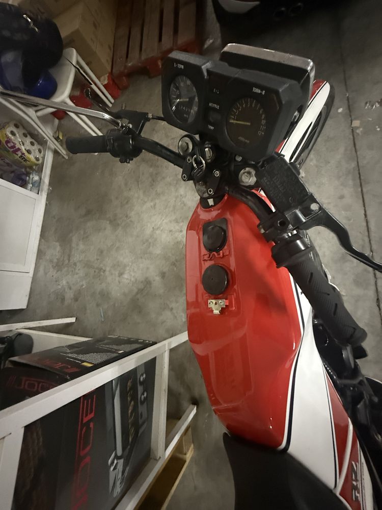 Yamahaa  rz 50