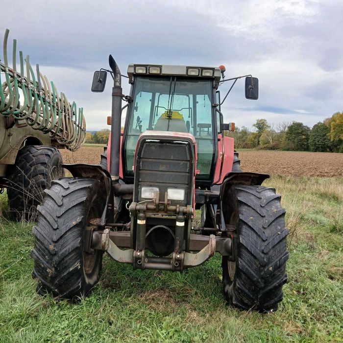 Ciagnik rolniczy MASSEY-FERGUSON 8120 08/1995 4x4