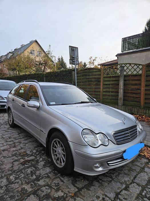 Sprzedam samochód osobowy marki Mercedes-Benz C 220 CDI