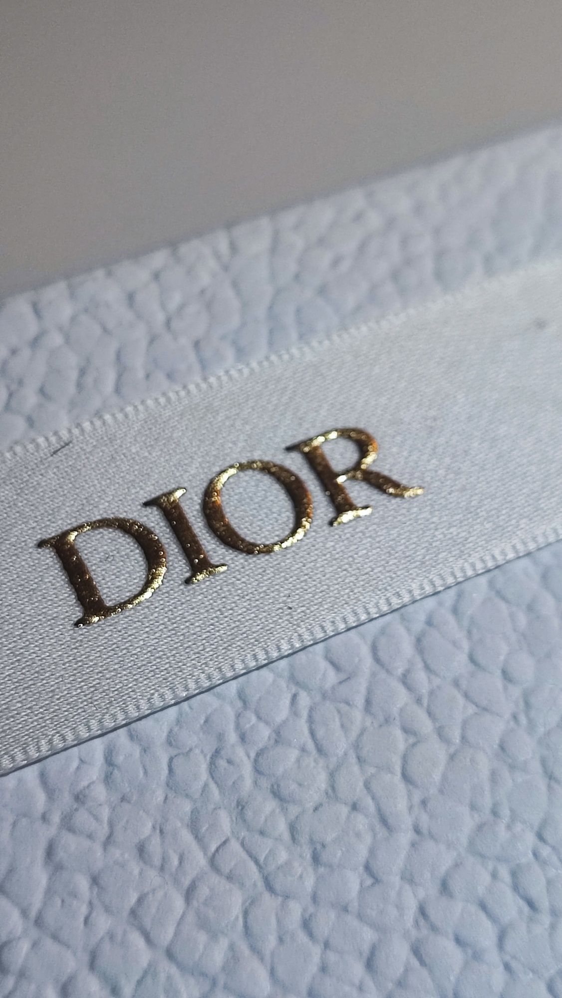 Pudełko karton Dior prezent