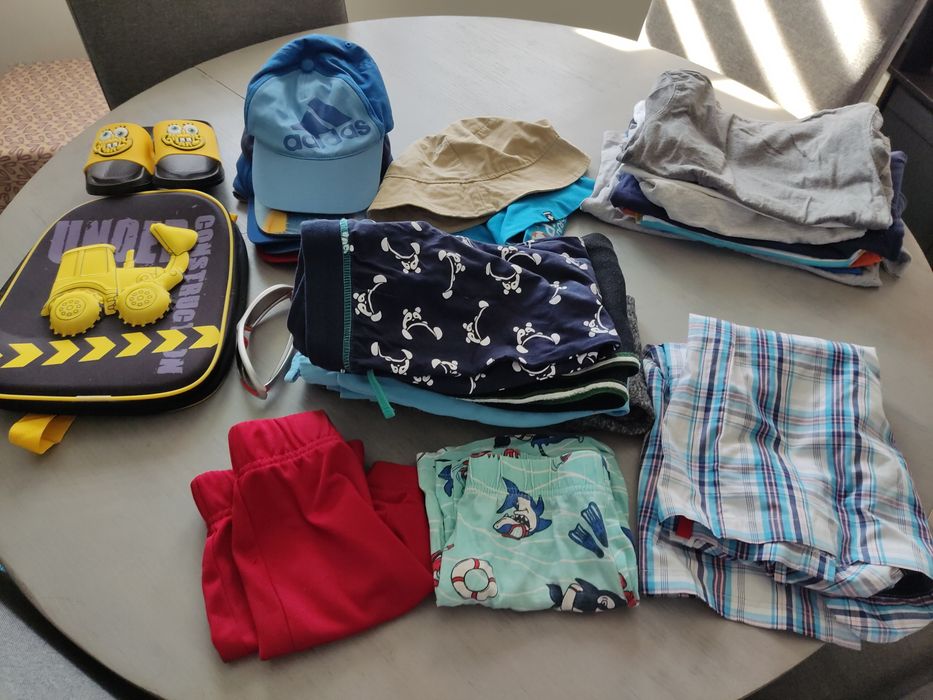 Zestaw paczka ubrań dla chłopca 110/116