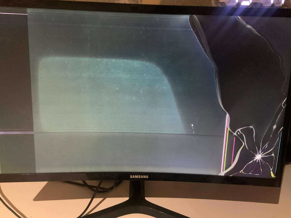 Uszkodzony monitor Samsung LC24RG50FQUXEN 144Hz – na części