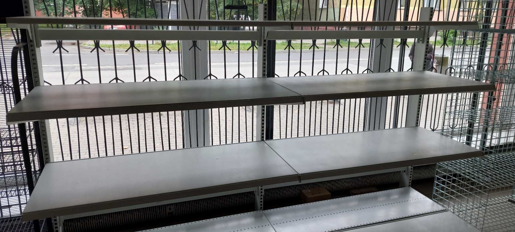 Regały metalowe,drewniane i ekspozycyjne po likwidacji sklepu