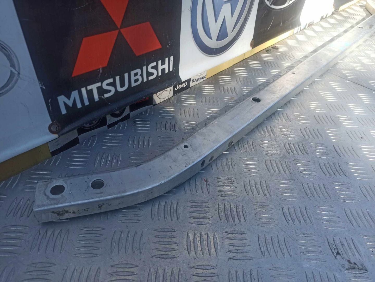 BMW X3 G01 BELKA DOLNA IDEAŁ ORYGINAŁ 7400109