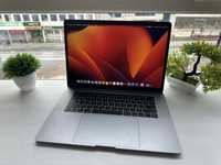 MacBook Pro 2018 15" / 16 Gb RAM 512 gb SSD Core i7 AMD 4 GB