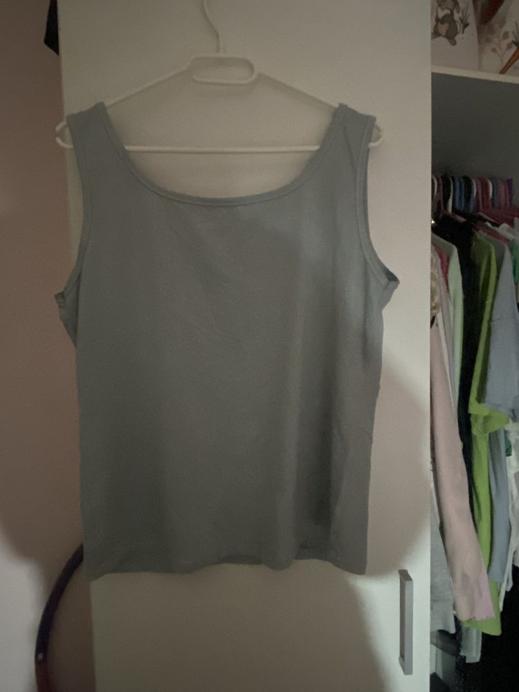 niebieski tank top