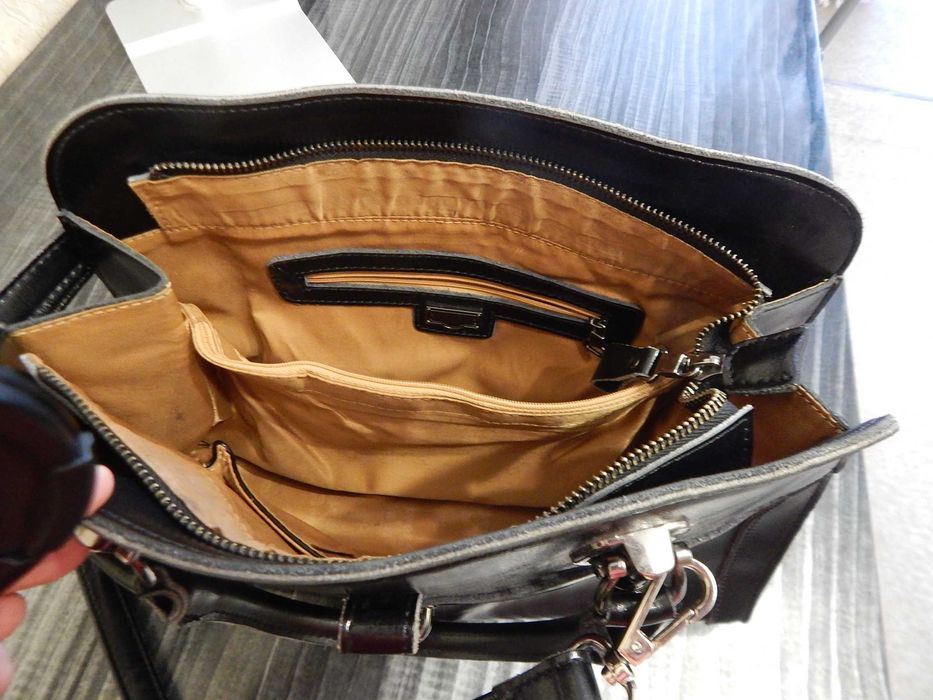 Женская кожаная сумка.